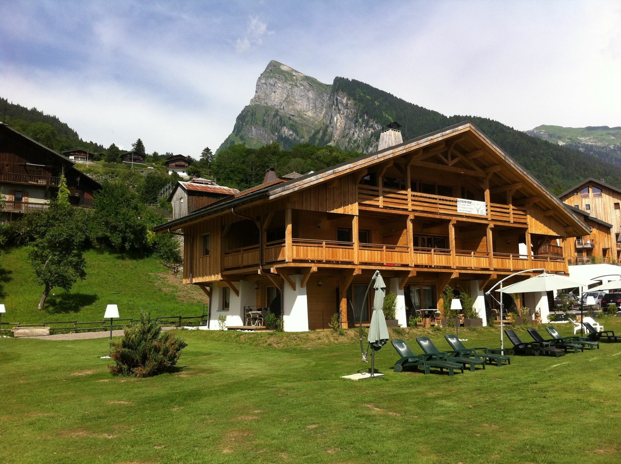 Logis Hotel Gai Soleil Samoëns Exteriér fotografie